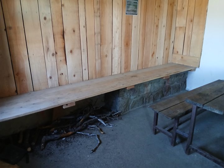 Cabane du col de Pailhères