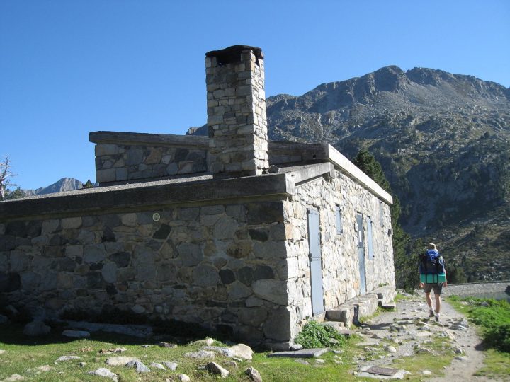 Abri hivernal du lac d'Aubert