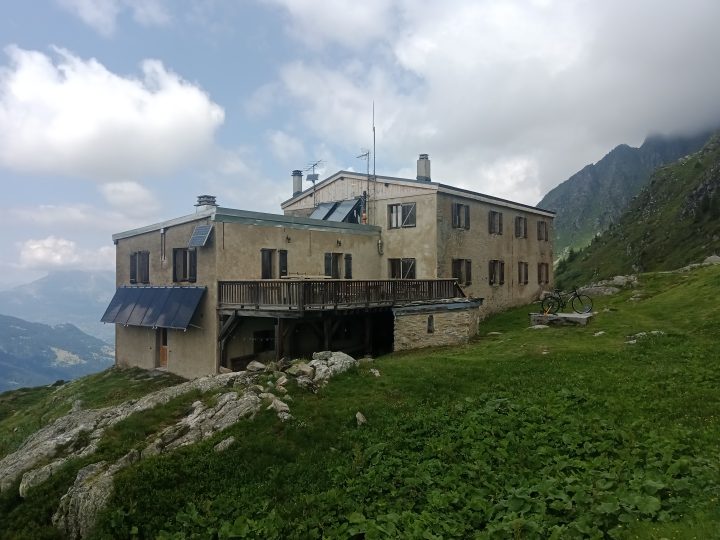 Refuge de Tré-la-Tête