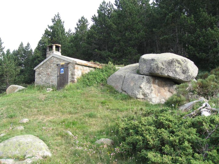Abri du Pla del Bouc