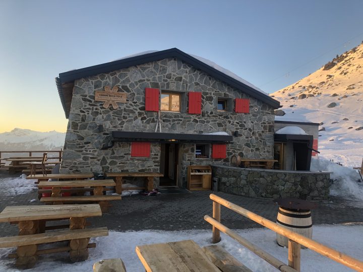 Cabane Bella Tola