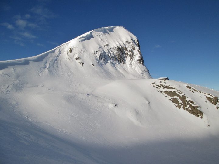 Cabane du col de Bostan (Bossetan)