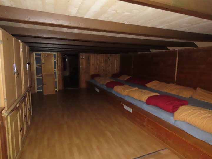 Cabane de la Gym ou du Mont d'Or - Bellevue