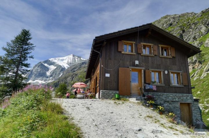 Cabane du Petit Mountet