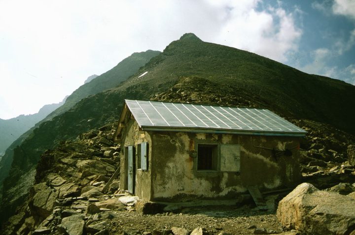 Refuge-bivouac Capanna Dosdè