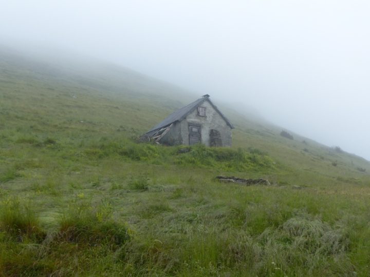 Cabane de Besset ou du Bout de la Forêt