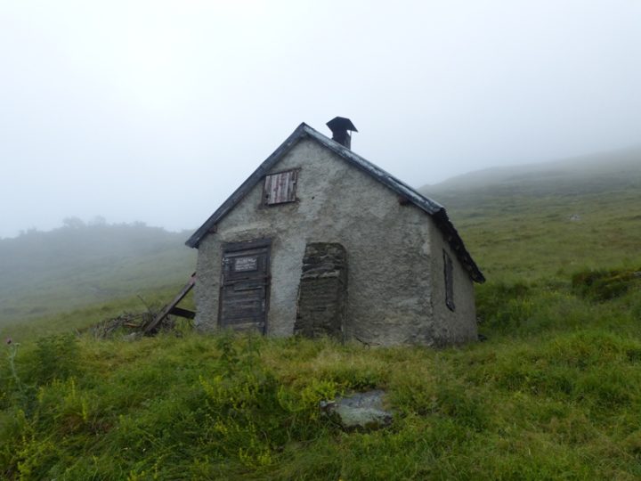 Cabane de Besset ou du Bout de la Forêt
