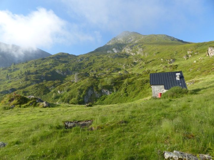 Cabane du Col d'Eliet
