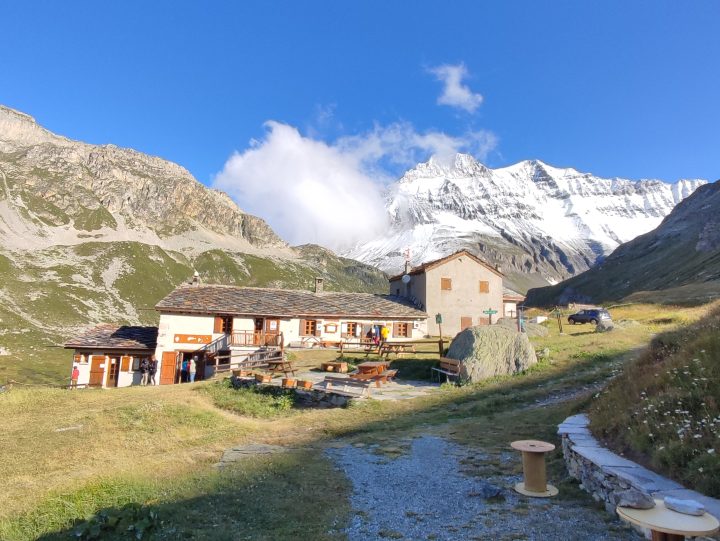 Refuge d'Entre Deux Eaux