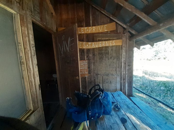 Cabane des Tavernes