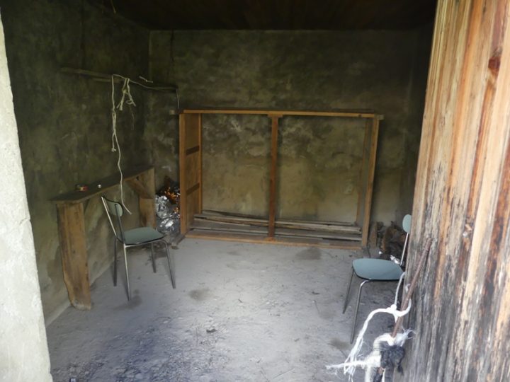 Ancienne cabane de Tissap