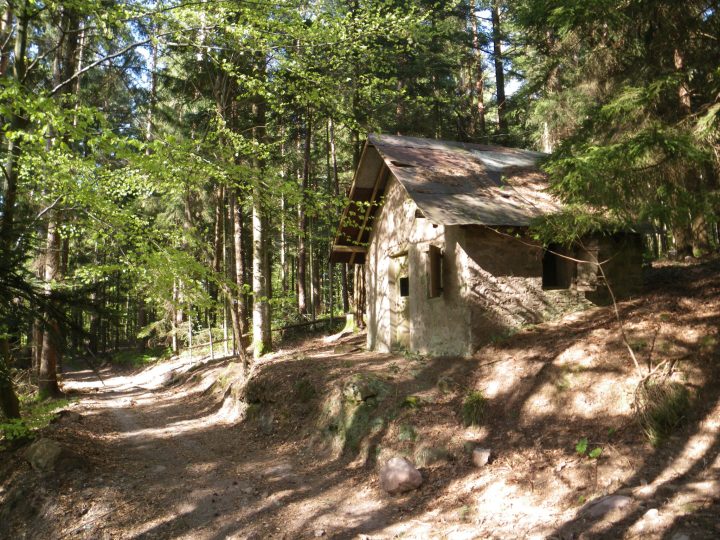 Abri du Col du Petit Haut