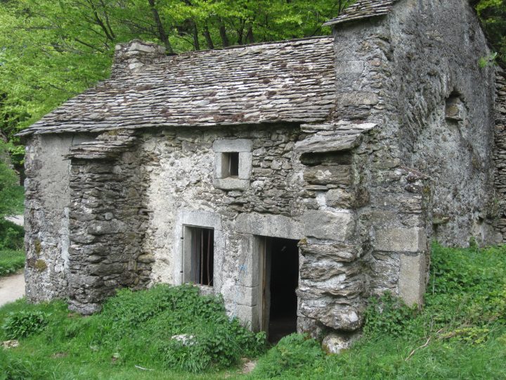 Refuge du lac de Vézoles