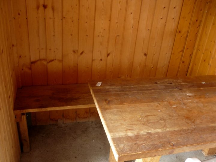 Cabanon du lac de la Grande Léchère