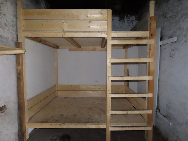 Cabane de l'étang de la Pradella