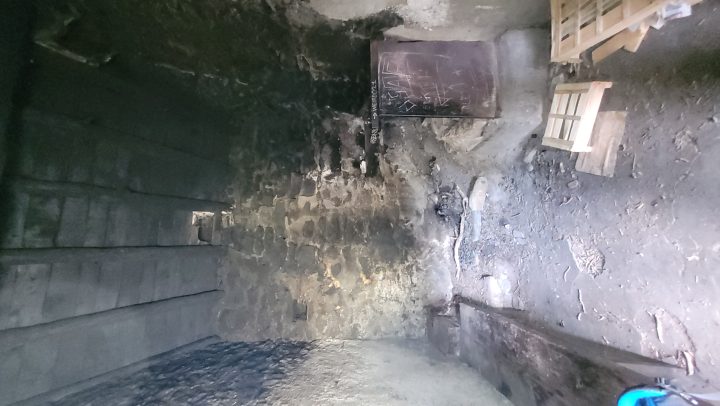 Cabane de l'étang de la Pradella