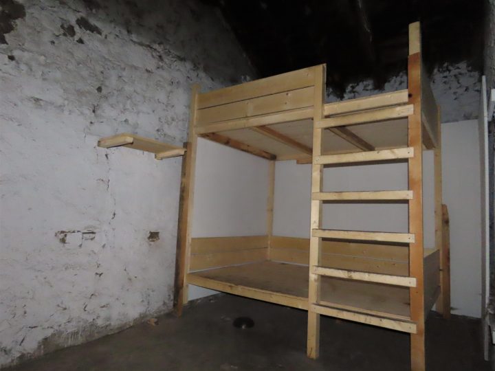 Cabane de l'étang de la Pradella