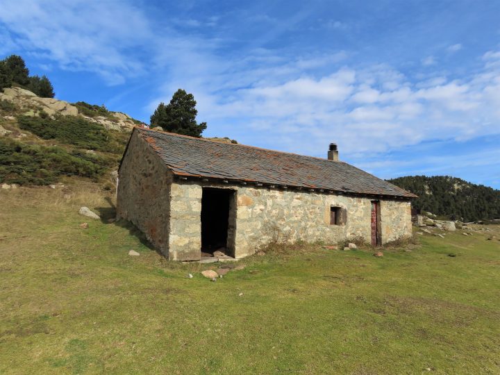 Cabane de l'étang de la Pradella