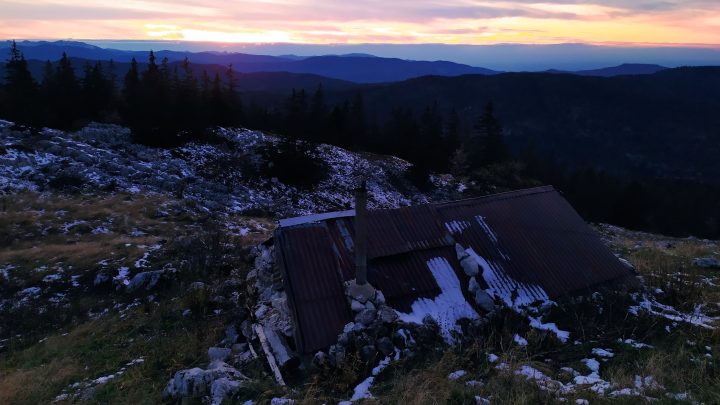 Cabane du Serre du Play