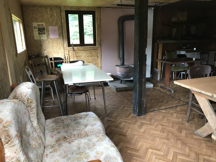 Chalet Spiler