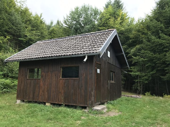 Chalet Spiler