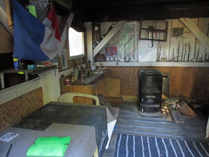 Cabane forestière des Descendues