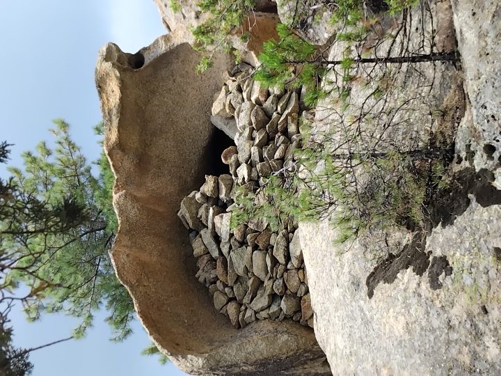Grotte-bergerie de Cimone