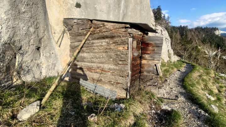 Cabane du Chemin de la Pia