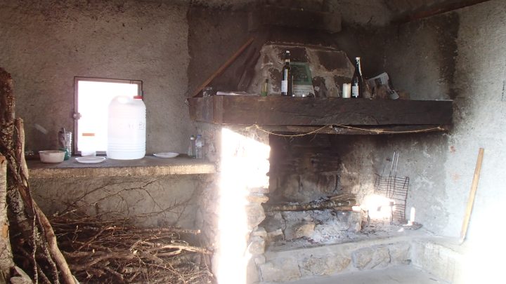 Cabane du col de Caube