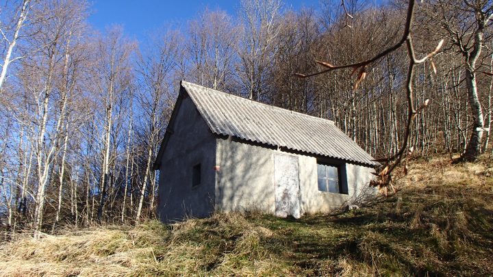 Cabane du col de Caube