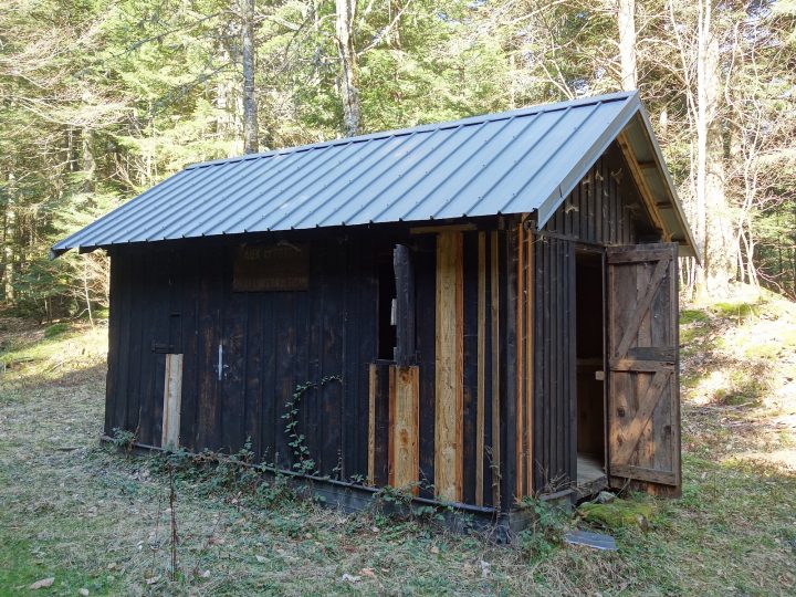 Cabane forestière de la Baraque Noire