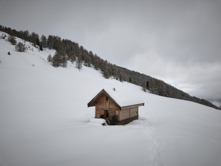 Cabane du Clot La Sagne