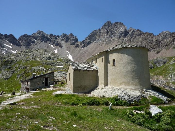 Refuge-oratoire de Cunéy