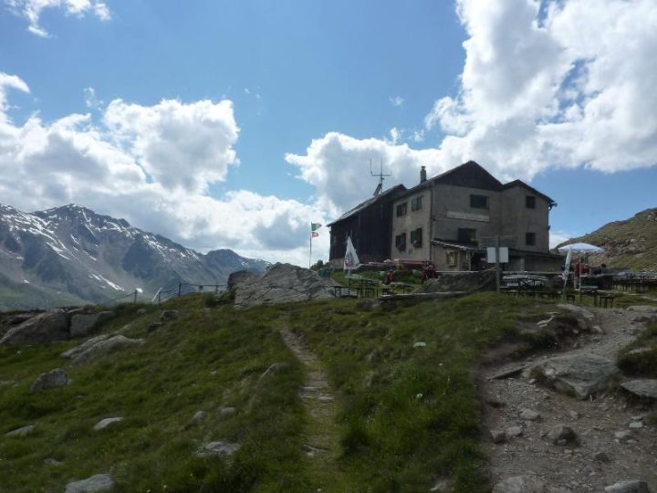 Weisskugel Hütte (Refuge Pio XI)