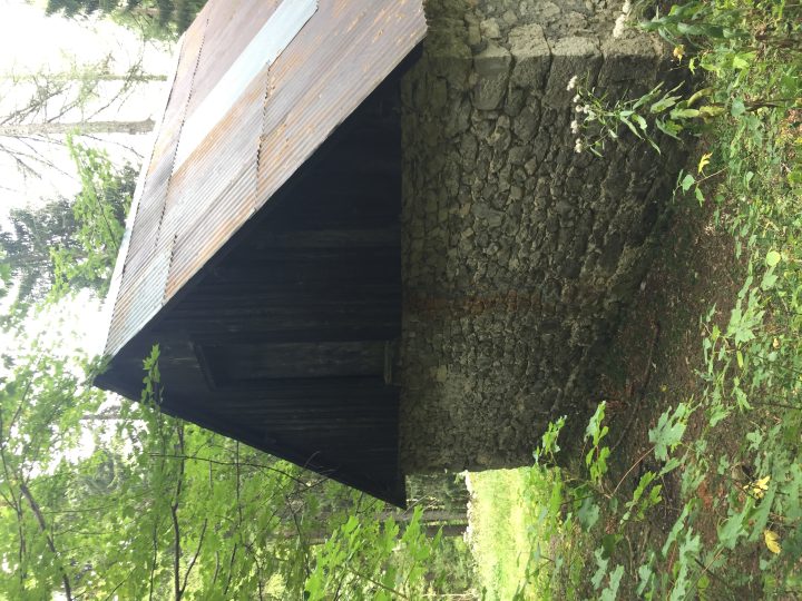Cabane forestière de Font Bessou