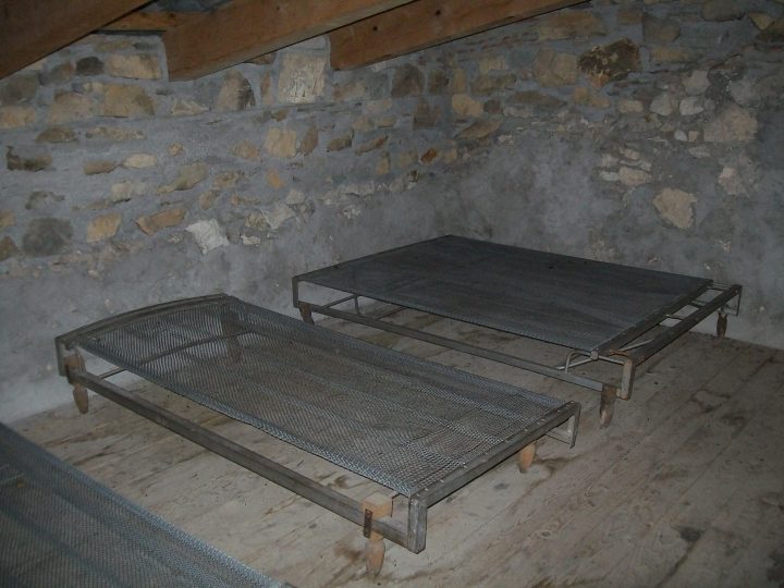 Abri de Saint-Jean du Désert