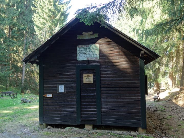 Refuge forestier de Rhonne