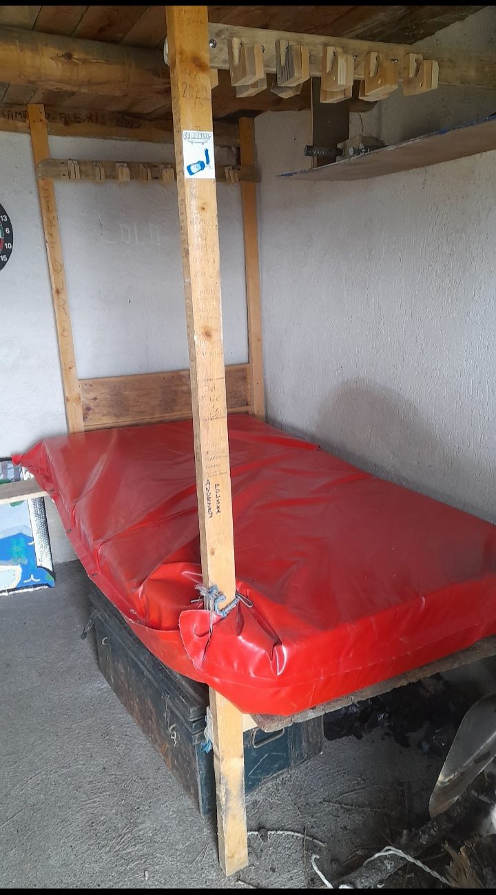 Cabane de la Goutta