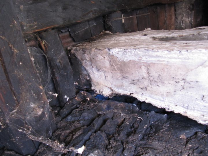 Cabane du ruisseau de Font-froide