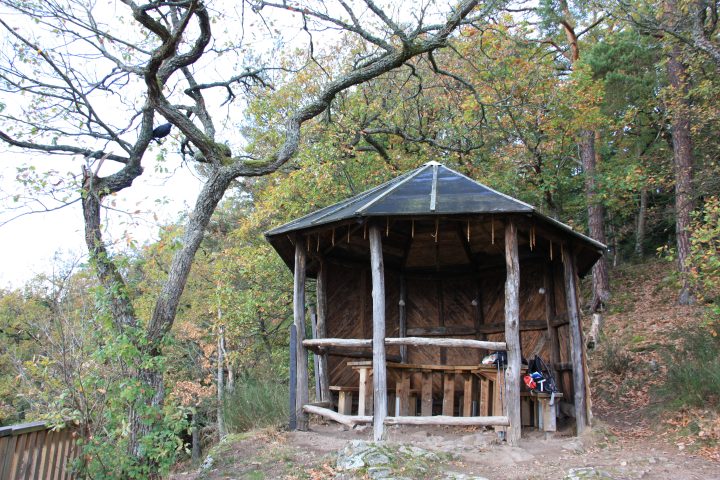 Kiosque de la Roche du Corbeau