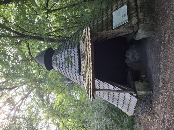 Cabane du Charbonnier