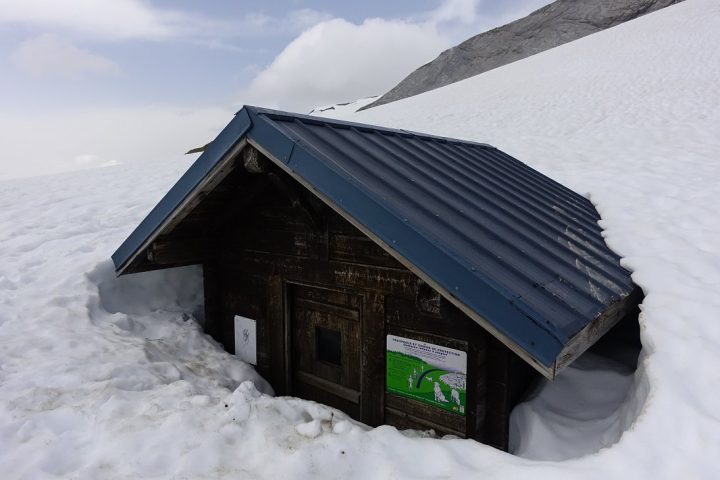 Abri du col du Bonhomme