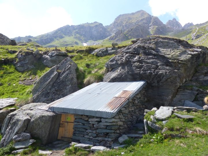 Refuge alpage supérieur de Louvie