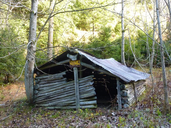 Cabanon de la combe de la Surre