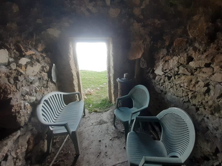 Abri du Serre de Chat Pendu