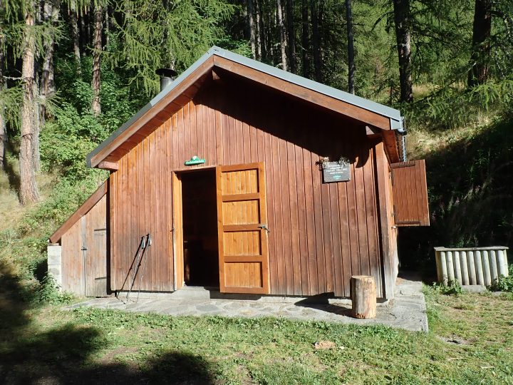 Cabane forestière du Poyet
