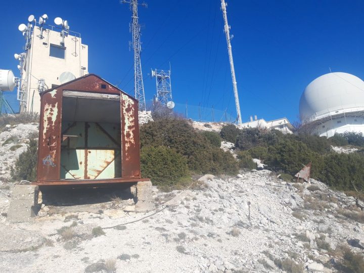 Cabane en tôle
