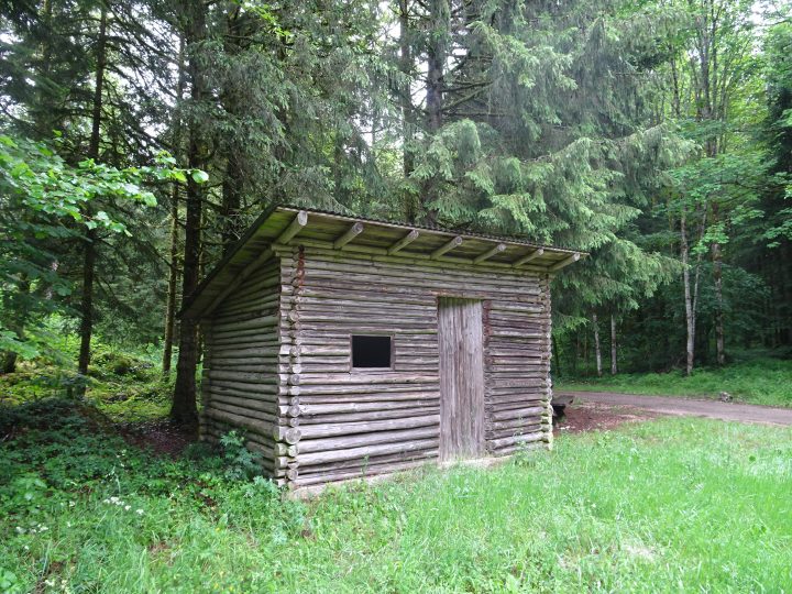 Abri de la Caborne à l'Ours de Cornu