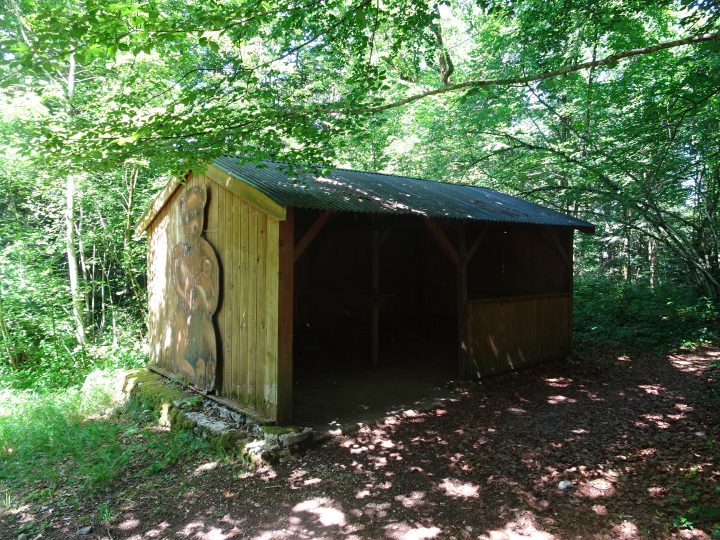 Abri des Oursons du Belvédère de Norvaux