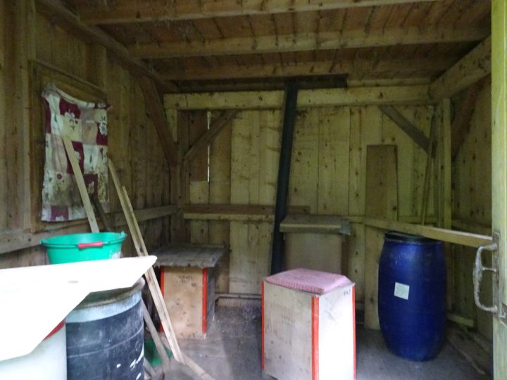 Cabane du bois des assiettes
